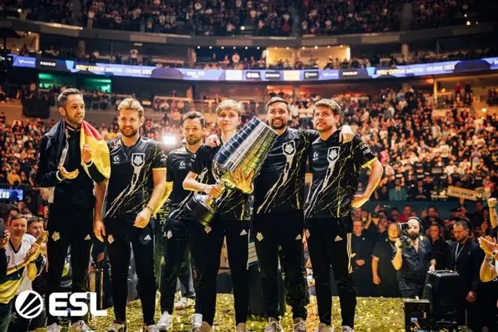 G2 triunfa sobre Virtus.pro e conquista vaga nos playoffs do PGL Major Copenhagen 2024