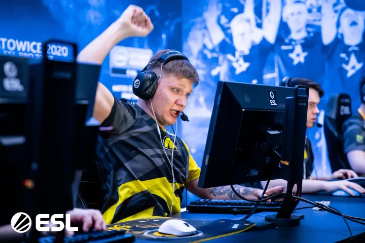 Ceo NAVI раскрыл подробности трансфера s1mple из Liquid