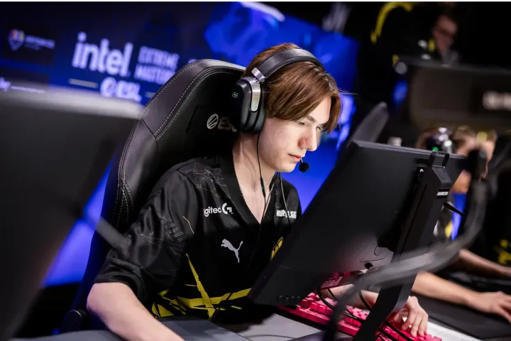 Prognose und Analyse des Spiels zwischen Natus Vincere und FaZe Clan im Finale des PGL Major Copenhagen 2024