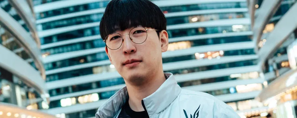 Gen.G Duro: “Tôi không thể nói rằng hoàn toàn hài lòng. Tôi còn phải thi đấu ở bán kết”