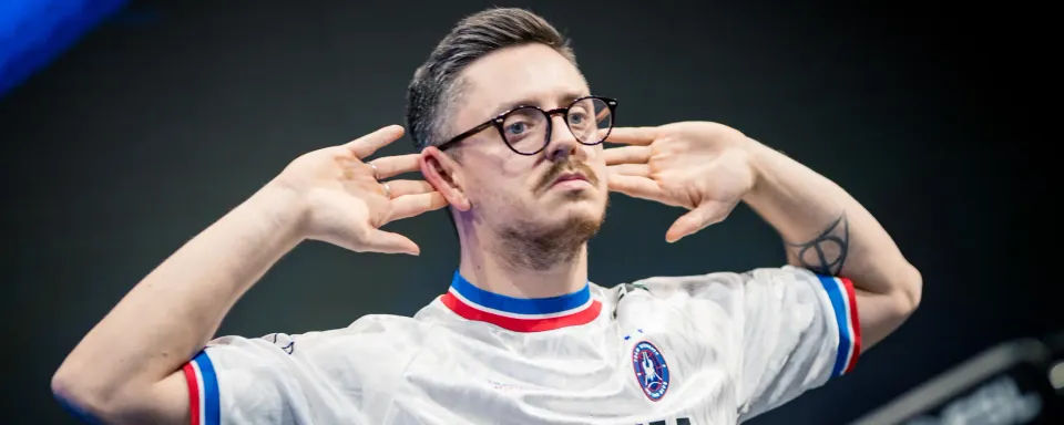 BLAST Rivals Fall 2025: Vitality Theo Đuổi Lịch Sử khi Spirit Cố Cân Bằng