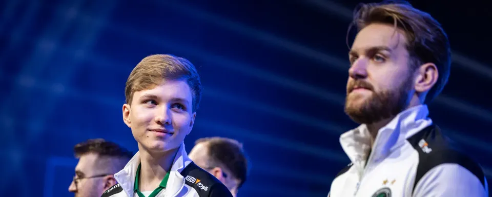 Przewidywania i analiza meczu Spirit vs Falcons - BLAST Rivals Fall 2025 Faza Grupowa