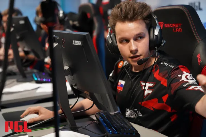 FaZe стали лидерами в гонке за Intel Grand Slam 5