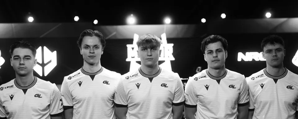 GamerLegion ang pinakamahusay na "mid" na koponan ng taon