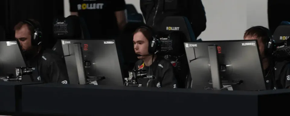 Prediksi dan Analisis Pertandingan Spirit vs Vitality — Playoff StarLadder Major Budapest 2025