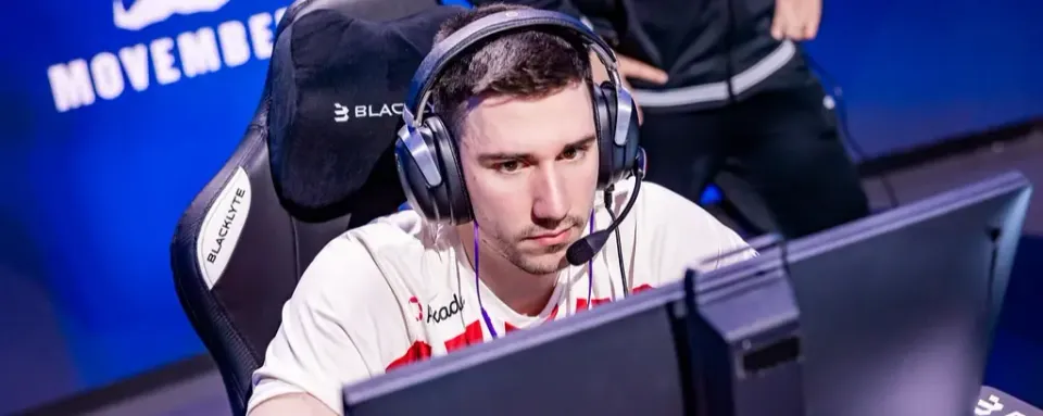 Maden visto en la lista de NIP para el torneo VRS en lugar de ewjerkz