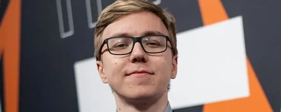 TheBausffs nakatanggap ng isang linggong ban matapos ang laro kay Sion bilang support