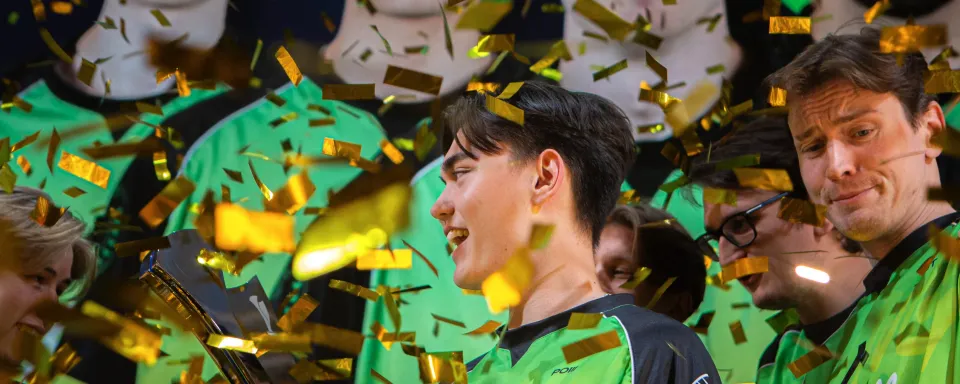 Rumor: 100 Thieves perto de assinar com talento sueco poiii