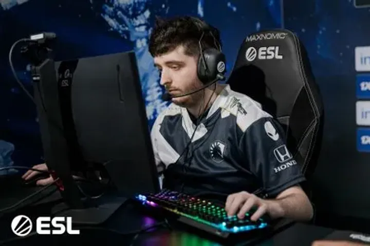 NAF: “Não gosto do mapa Dust2, mas seria bom jogar nele em equipe”