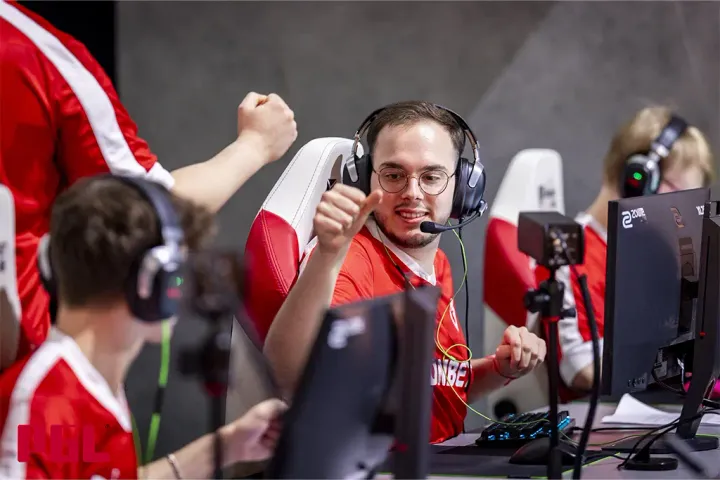 MOUZ derrota Complexity e avança para a Grande Final da EPL S19