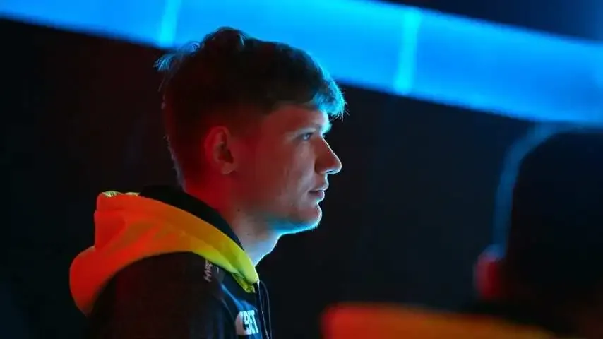 S1mple: "I Think Our Team Fell Apart Because of the War"