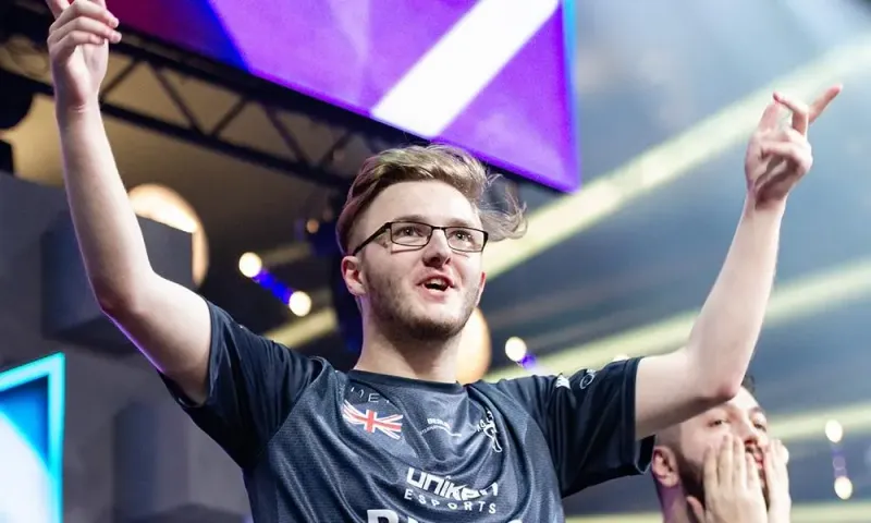 smooya заявил, что один из игроков fnatic зарабатывает более $40,000