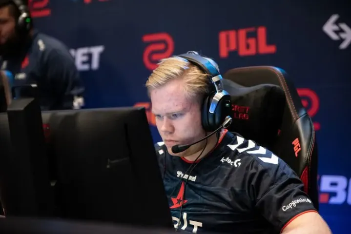 Impactful roster changes at the end of the CS:GO era