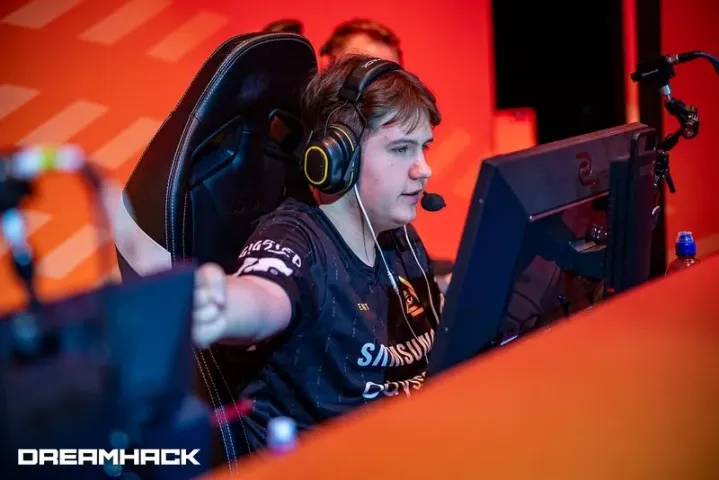 bobeksde joined draken CS2 roster