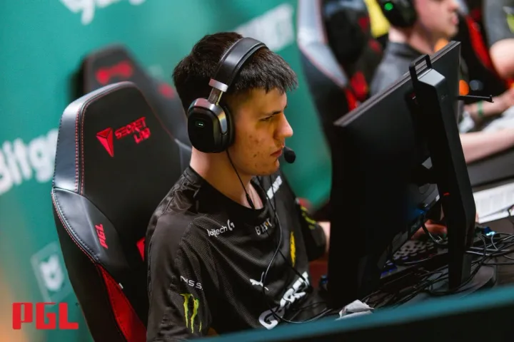 b1t рассказал, когда Natus Vincere соберутся на буткемп