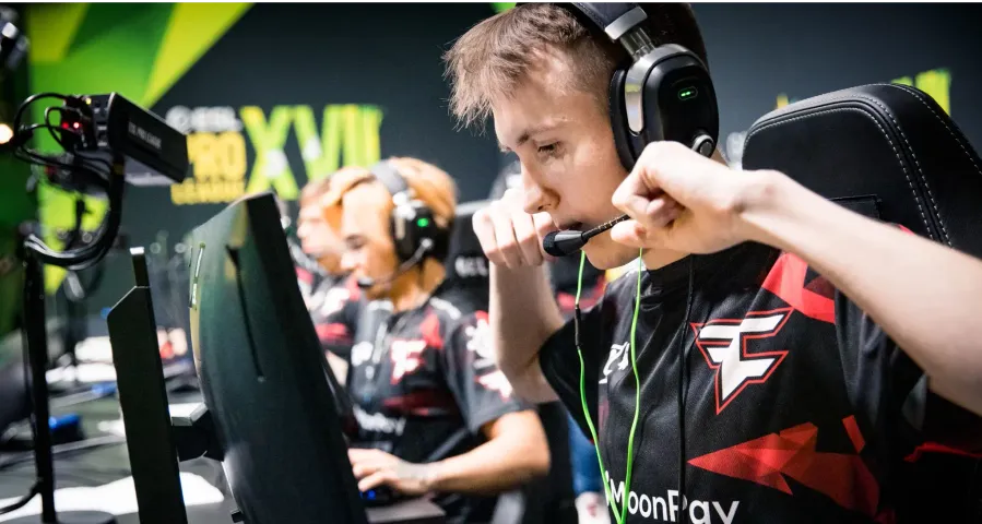 Прогноз на финал ESL Pro League S17 - FaZe против C9. Аналитика от эксперта CS:GO