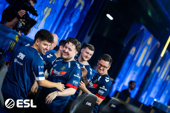 A Vitality vai jogar com a FaZe para o play-off da IEM Colónia 2024