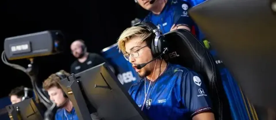 Liquid zapewnia sobie miejsce w półfinale dolnej drabinki grupy B IEM Cologne