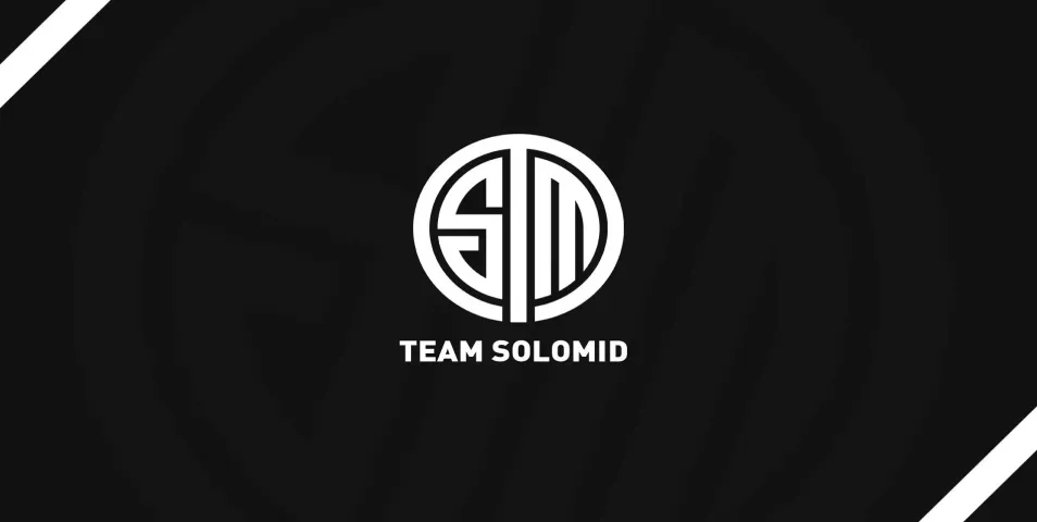 TSM sign 17-year-old talent sirah from MOUZ NXT