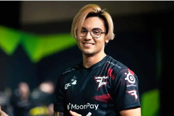 FaZe против BNE и NAVI против Monte – как распределились пары четвертого раунда BLAST.tv Paris Major 2023: Legends Stage?