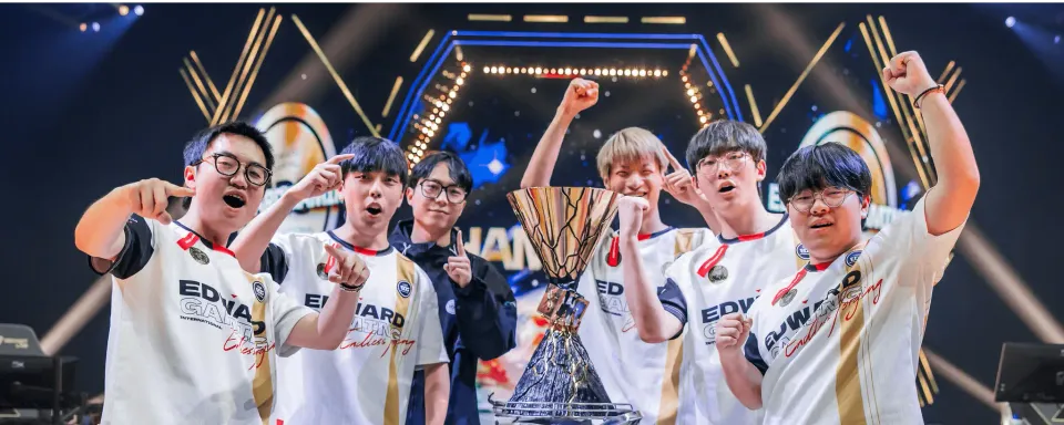 Chiến thắng tại Champions 2024 đã tăng gấp đôi doanh số của viên nang VCT Edward Gaming: Sáu viên nang bán chạy nhất năm 2024