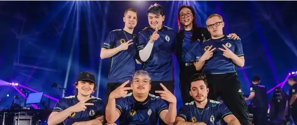 Після перемоги на чемпіонаті світу Evil Geniuses випустили власний мерч, який був висміяний спільнотою Valorant