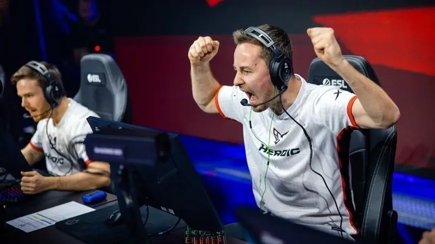 Сенсации не произошло: Heroic обыграли Rooster в своем первом матче на ESL Pro League Season 18